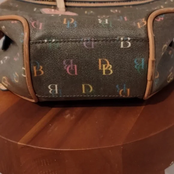 Dooney & Bourke Backpack Vintage Multi Colored Rare - Picture 4 of 12